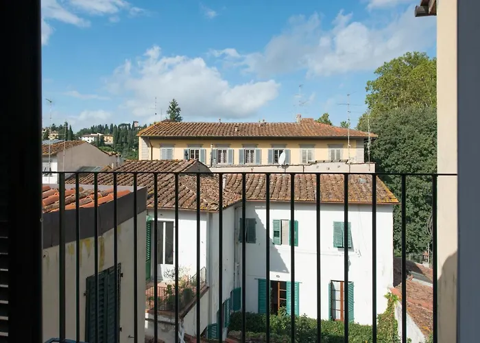 APT Con Terrazza A 5min Dal Pitti! - HomeUnity